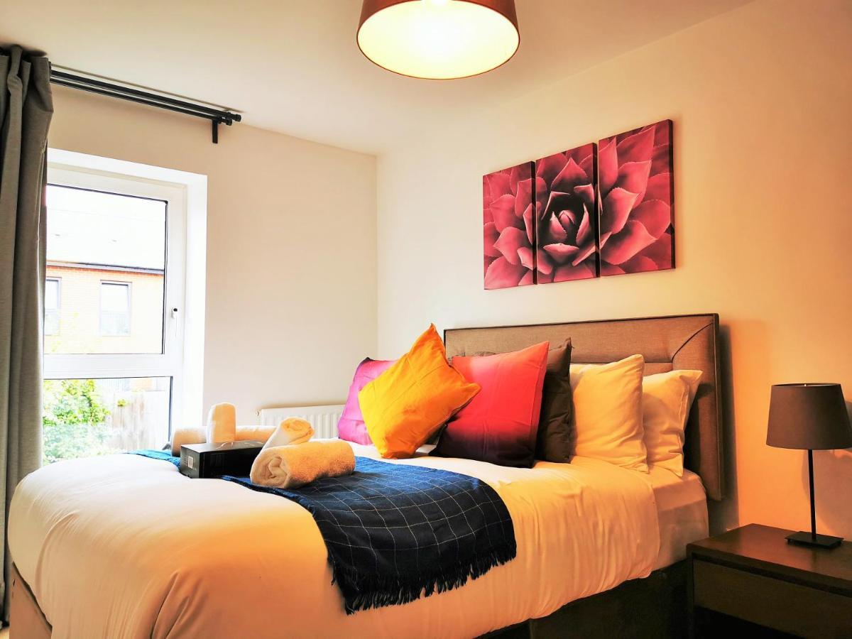 Lovely Holiday Home In Birmingham City Center 3 Bedrooms House By Hf Group ภายนอก รูปภาพ