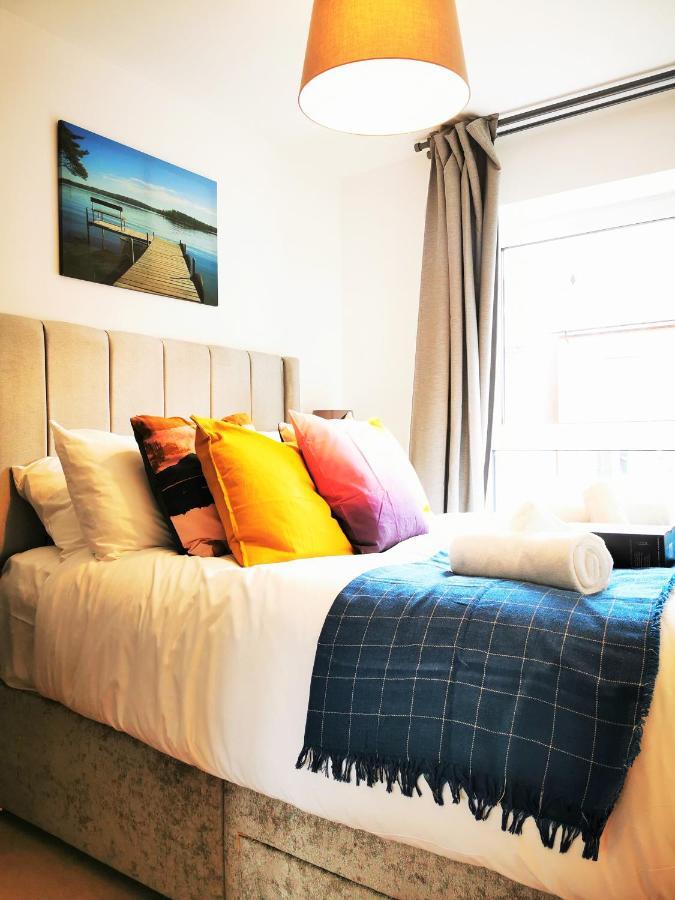 Lovely Holiday Home In Birmingham City Center 3 Bedrooms House By Hf Group ภายนอก รูปภาพ